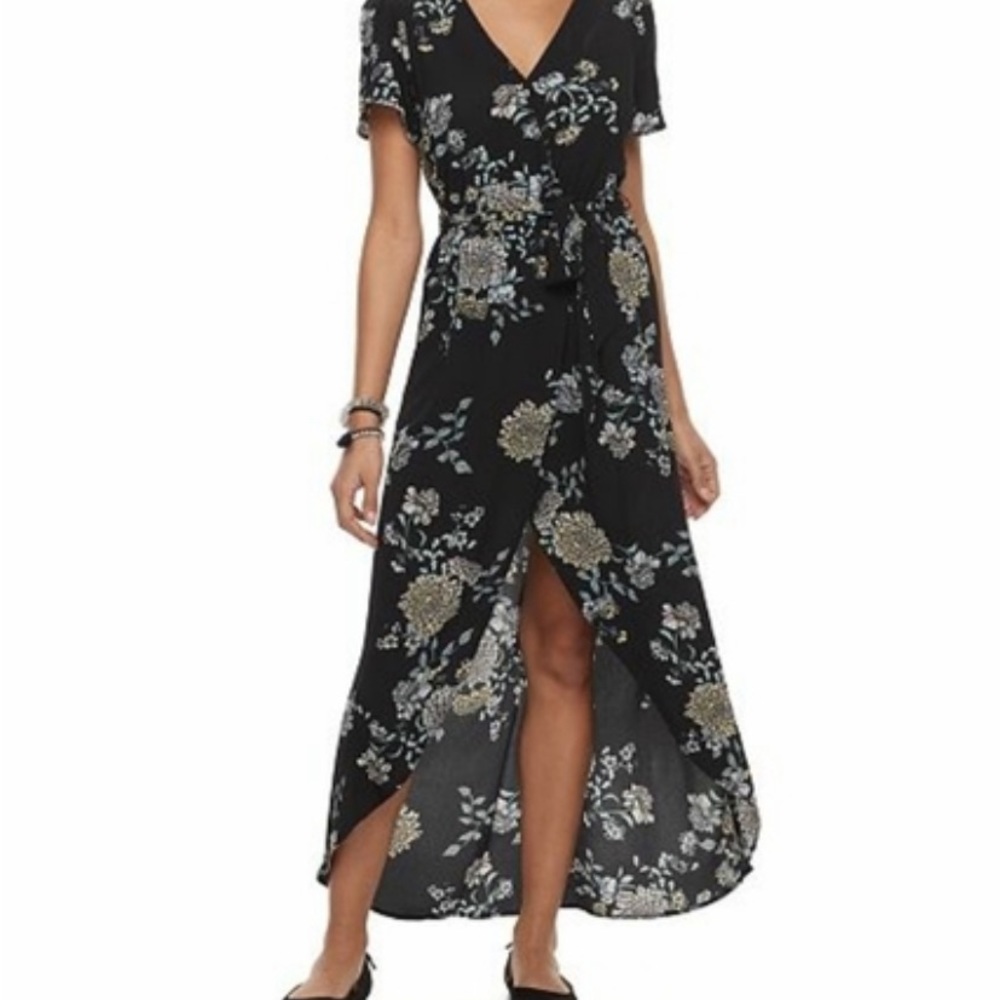 Candie’s Floral Romper Womens small Long Skirt with attached Shorts